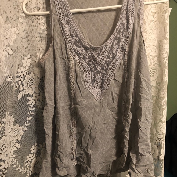 happening in the present Tops - ⭕️ 3 for 15$⭕️ Off white/grey tank top.